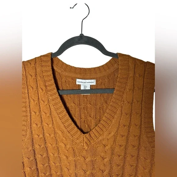 Cupcakes and Cashmere Burnt Orange / Brown Cable Knit Sweater Vest - Size S - Picture 8 of 8